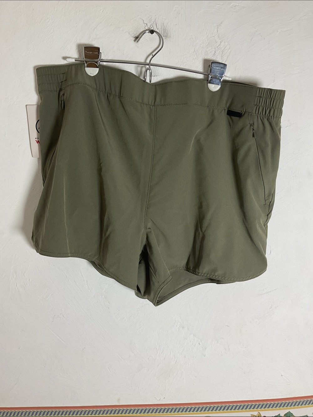 Wrangler ATG Women’s Wingsail Hiking Shorts Dusty Olive Size XXL NWT